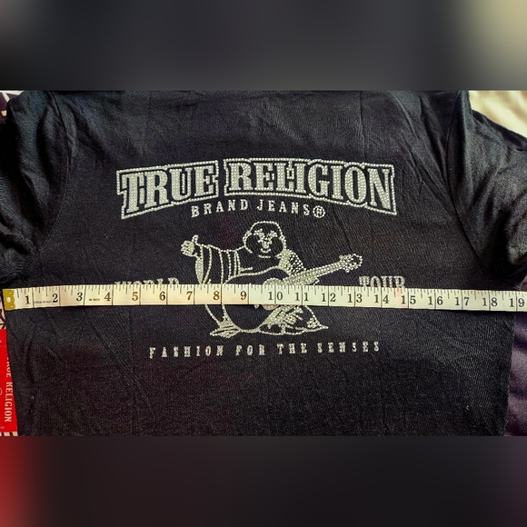 **NWT** - True Religion - CRYSTAL BUDDHA GRAPHIC V-NECK TEE - Black - **NWT** - Picture 14 of 14